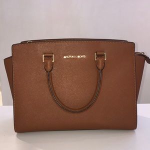Michael Kors Tote